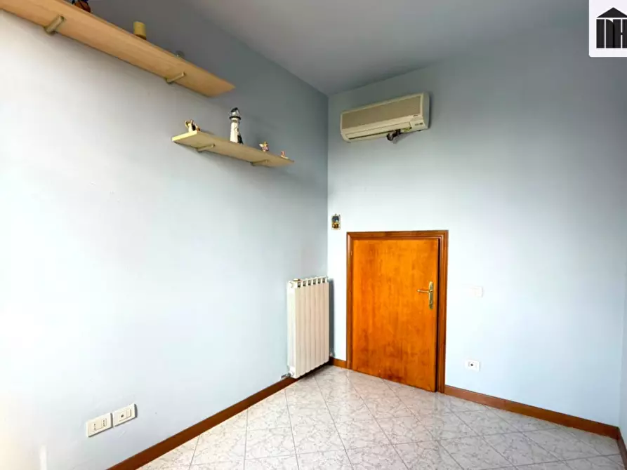 Immagine 11 di Appartamento in vendita  a Santa Croce Sull'arno