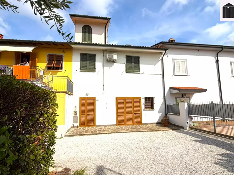 Immagine 1 di Appartamento in vendita  a Santa Croce Sull'arno