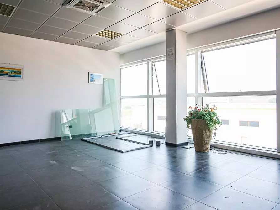 Immagine 5 di Ufficio in vendita  a Pisa