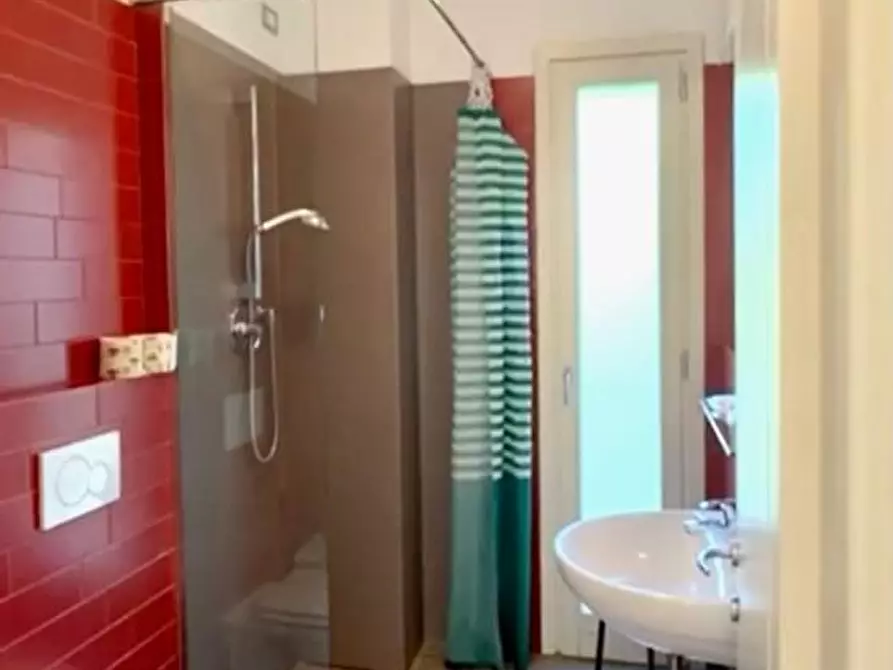 Immagine 13 di Appartamento in vendita  a Pisa