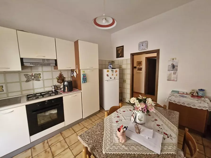 Immagine 10 di Appartamento in vendita  a Campiglia Marittima
