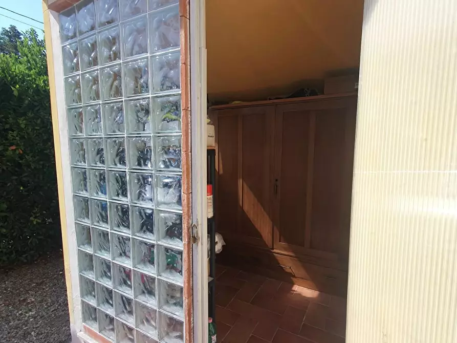 Immagine 69 di Appartamento in vendita  a Lucca