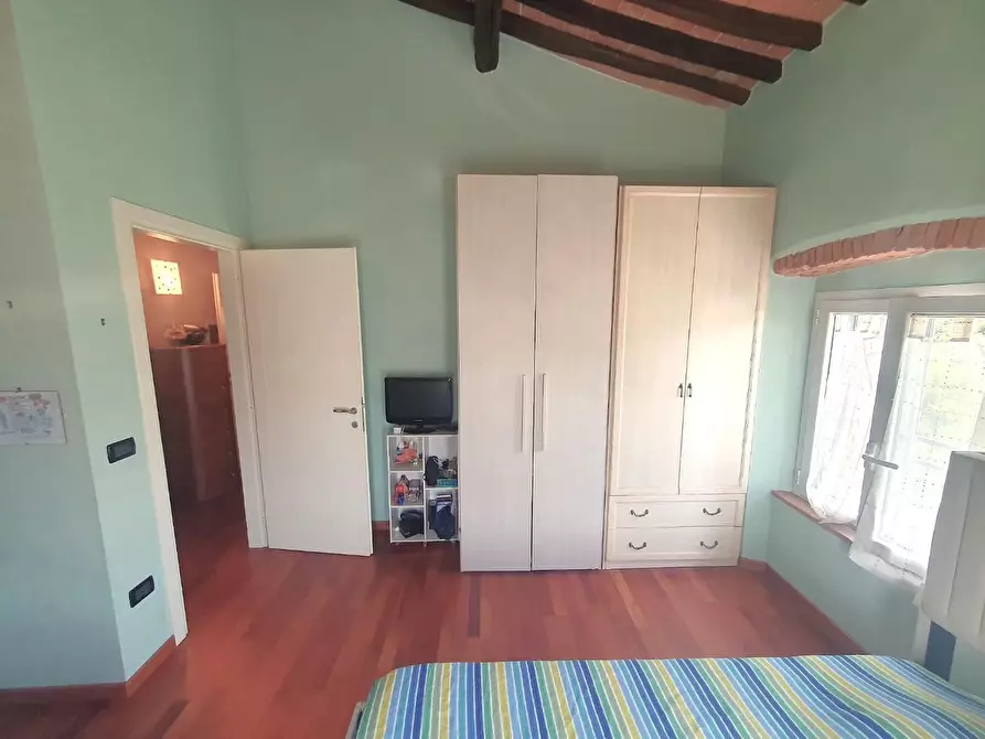 Immagine 47 di Appartamento in vendita  a Lucca