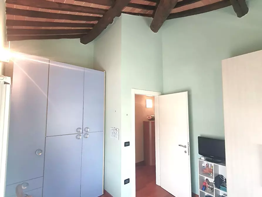 Immagine 48 di Appartamento in vendita  a Lucca