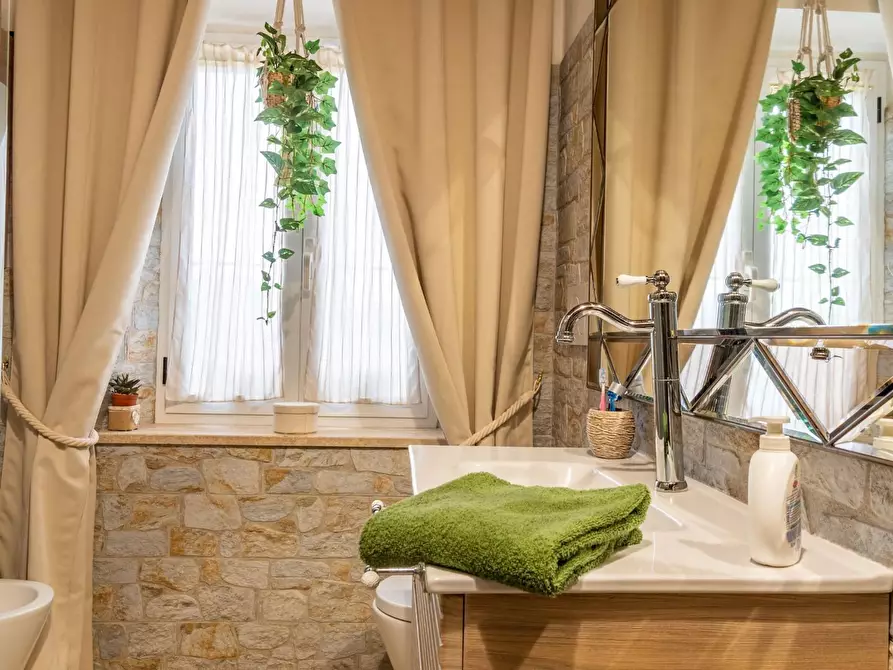 Immagine 46 di Casa colonica in vendita  a Massa Marittima