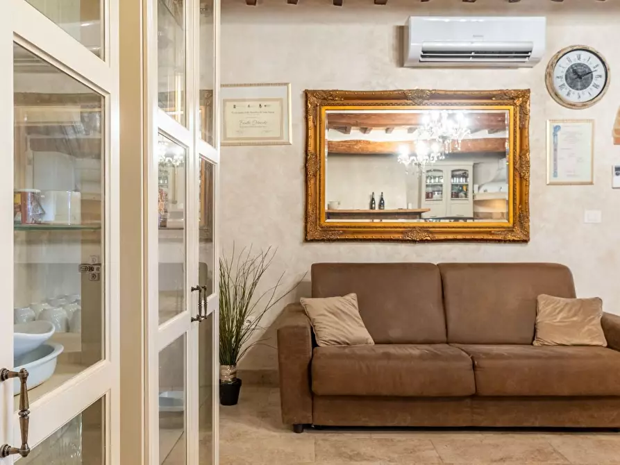 Immagine 21 di Casa colonica in vendita  a Massa Marittima