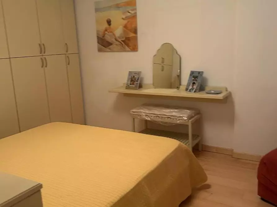 Immagine 22 di Appartamento in vendita  a Viareggio