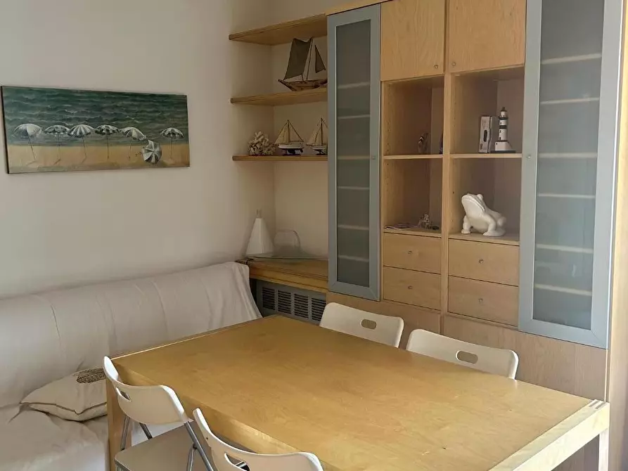 Immagine 9 di Appartamento in vendita  a Viareggio
