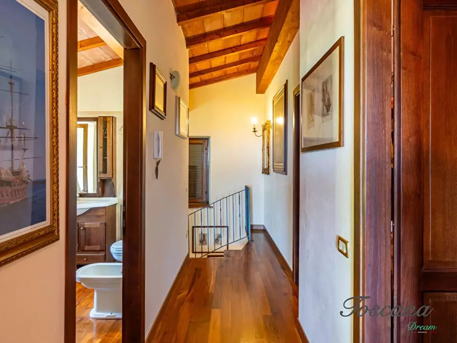 Immagine 42 di Villa in vendita  a Massa Marittima
