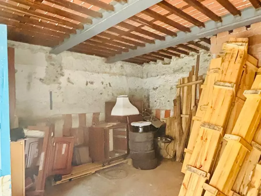 Immagine 16 di Casa semindipendente in vendita  a Lucca