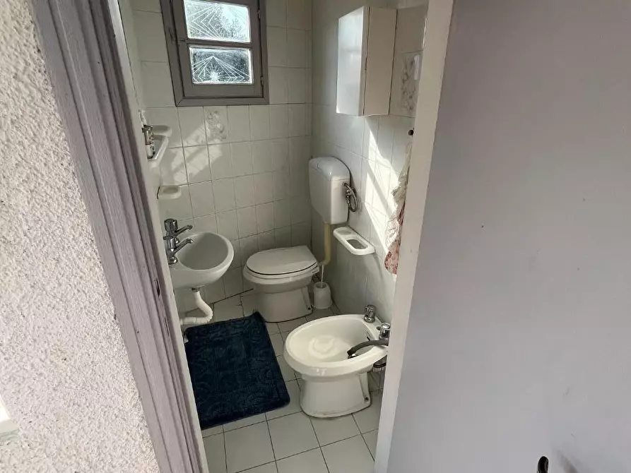 Immagine 9 di Casa semindipendente in vendita  a Massa