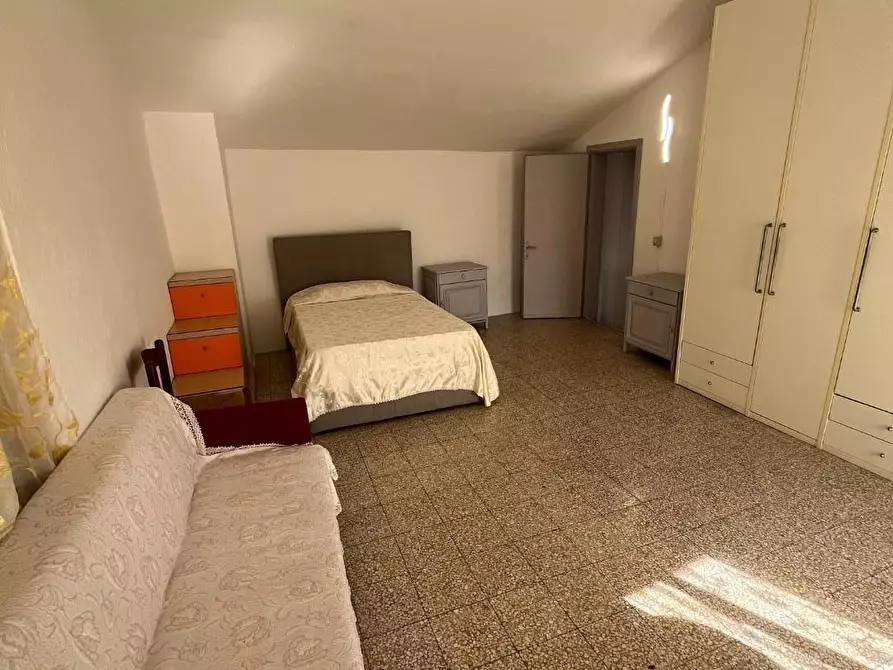 Immagine 21 di Casa semindipendente in vendita  a Massa