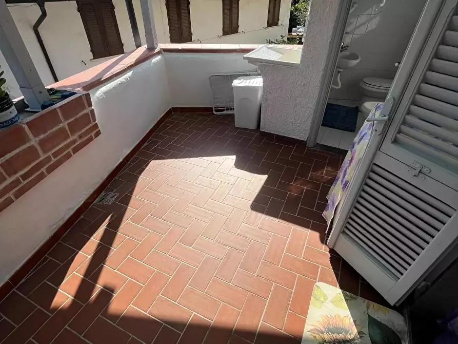 Immagine 8 di Casa semindipendente in vendita  a Massa