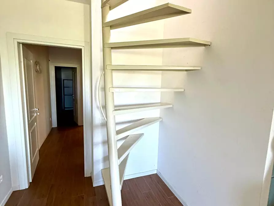 Immagine 9 di Appartamento in affitto  a Pontedera