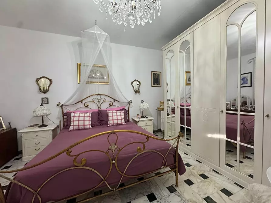 Immagine 31 di Casa indipendente in vendita  a Carrara