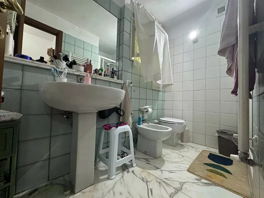 Immagine 28 di Casa indipendente in vendita  a Carrara