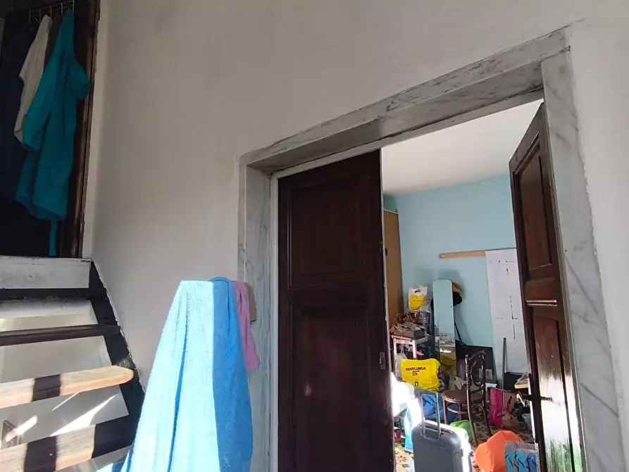 Immagine 21 di Casa indipendente in vendita  a Carrara