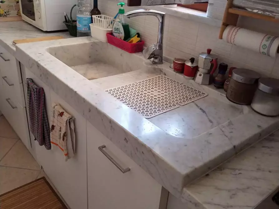 Immagine 11 di Villetta a schiera in vendita  a Massa