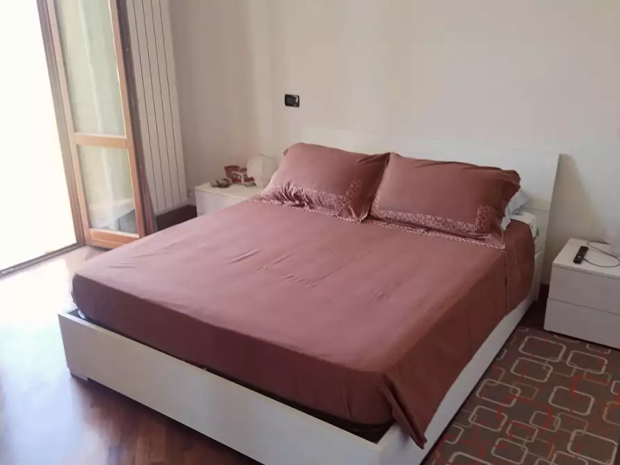 Immagine 21 di Villetta a schiera in vendita  a Massa