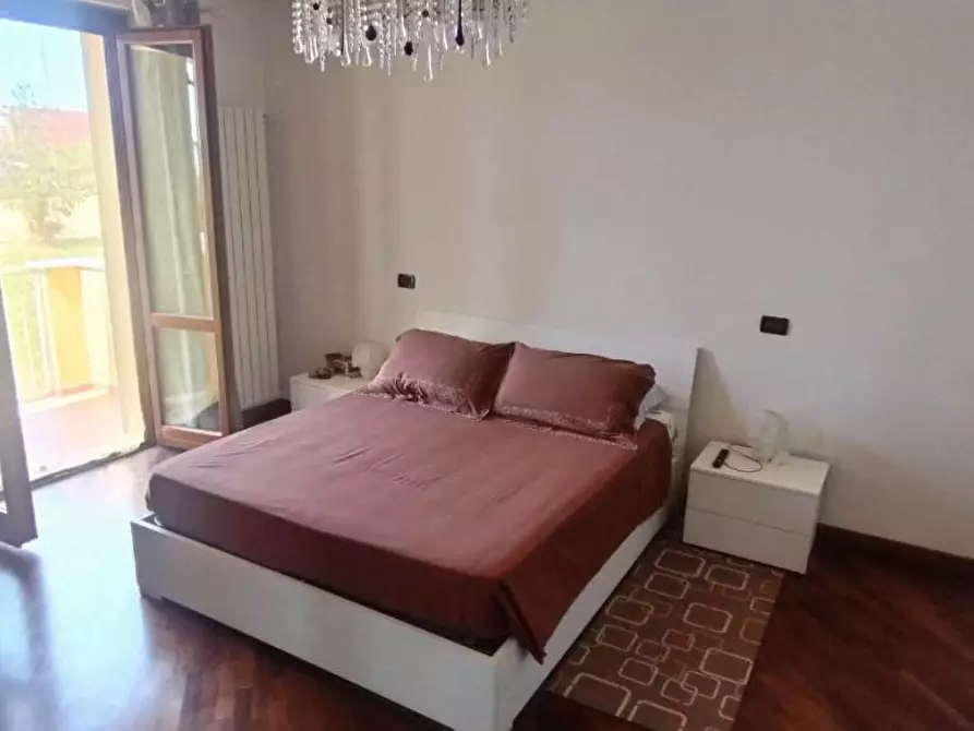Immagine 25 di Villetta a schiera in vendita  a Massa