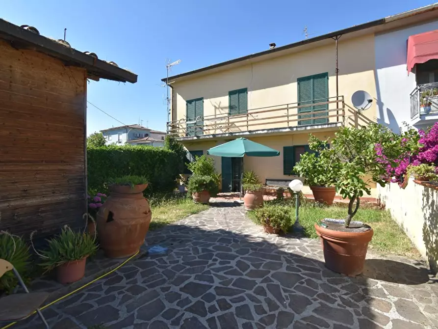 Immagine 36 di Terratetto in vendita  a San Giuliano Terme
