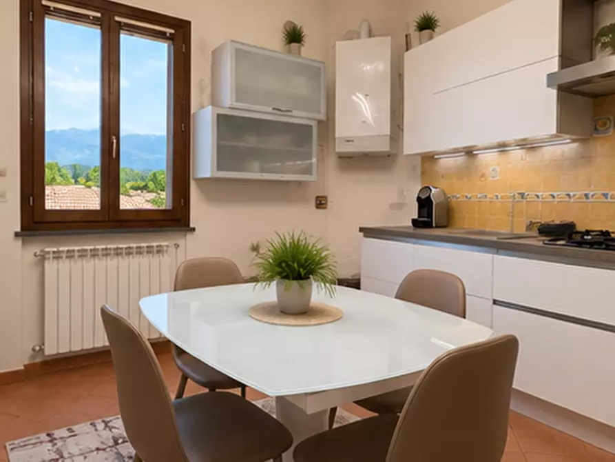 Immagine 2 di Appartamento in vendita  a Calcinaia
