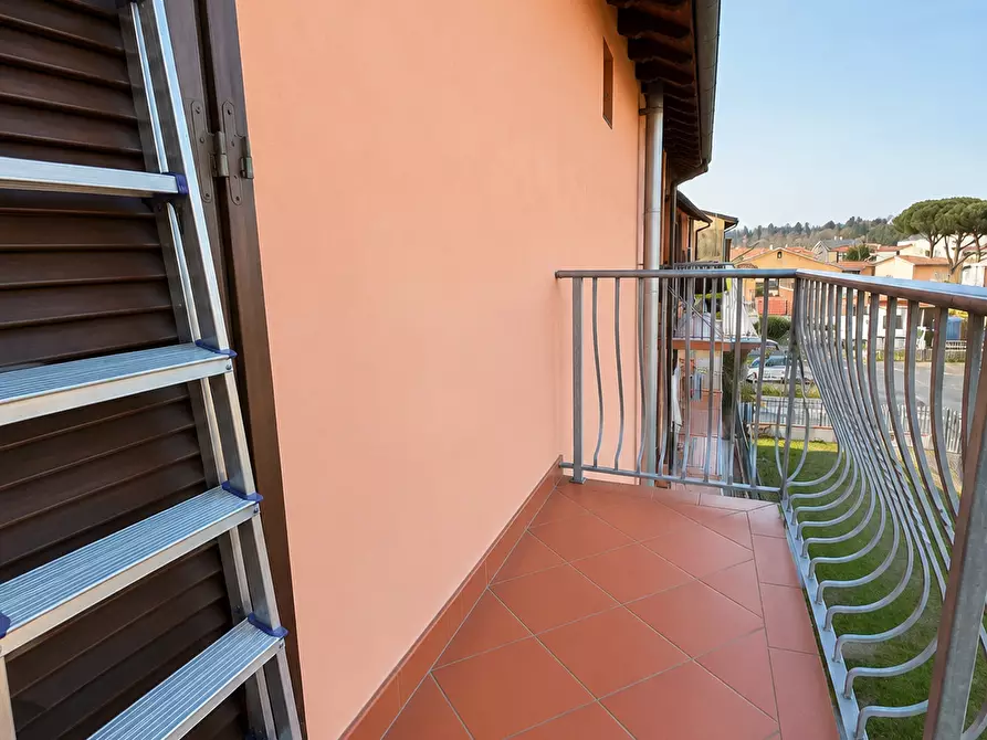 Immagine 26 di Appartamento in vendita  a Calcinaia