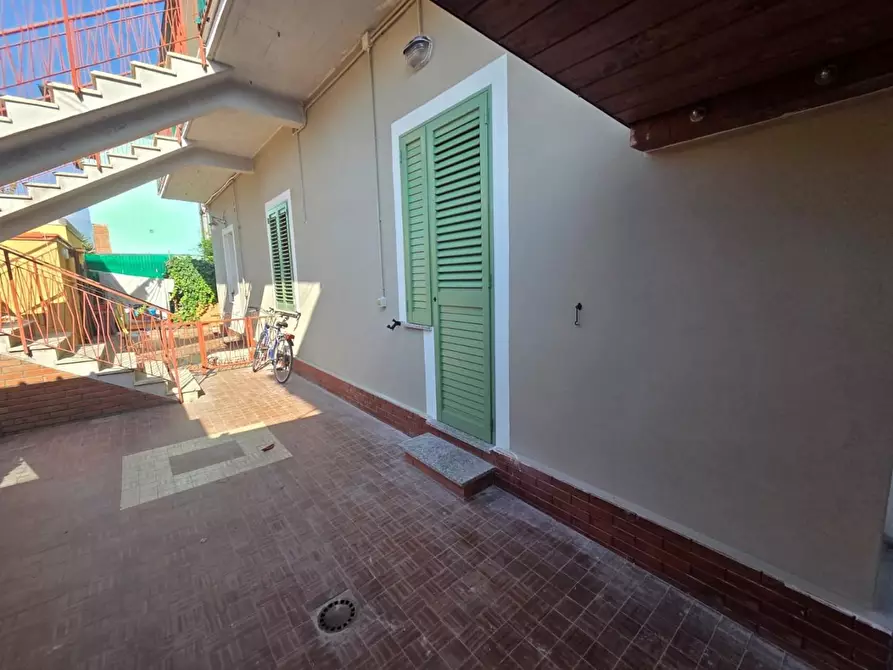 Immagine 4 di Casa quadrifamiliare in vendita  a Rosignano Marittimo