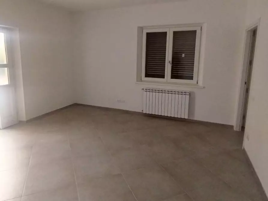 Immagine 5 di Casa indipendente in vendita  a Massa