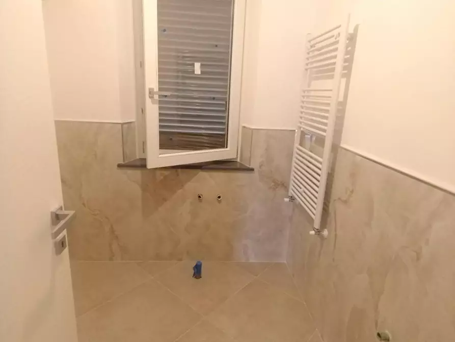 Immagine 7 di Casa indipendente in vendita  a Massa