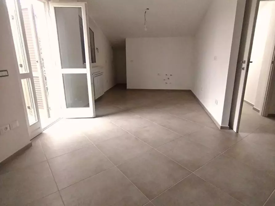 Immagine 15 di Casa indipendente in vendita  a Massa