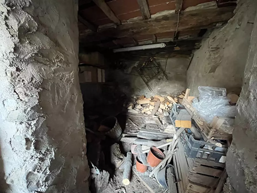 Immagine 18 di Rustico / casale in vendita  a Pescaglia