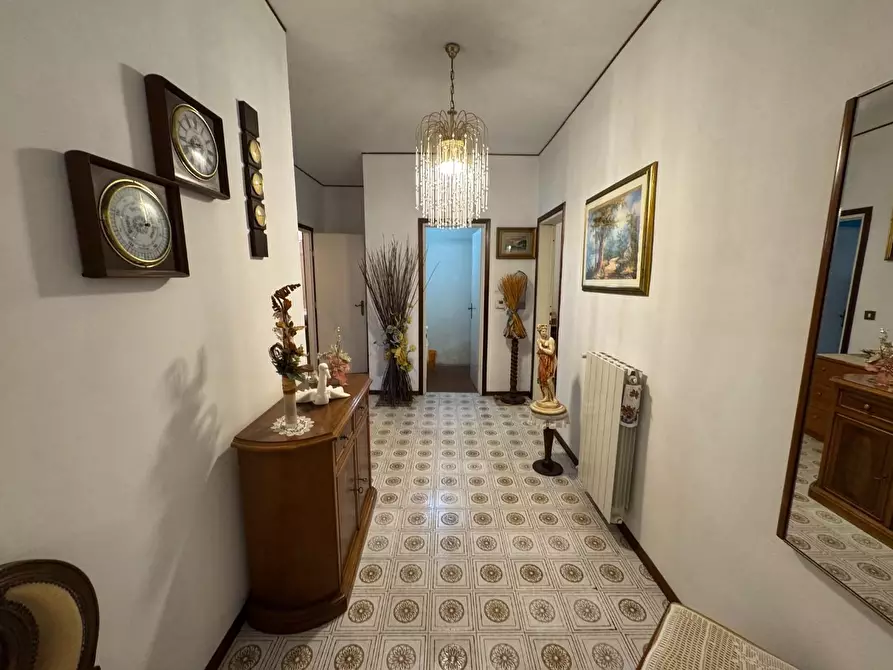 Immagine 9 di Appartamento in vendita  a Collesalvetti