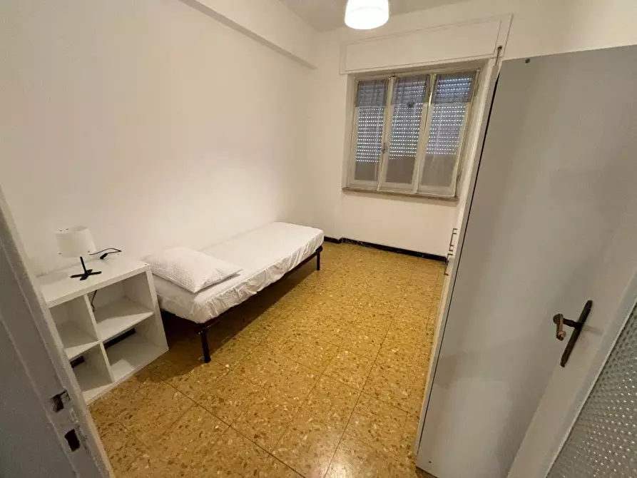 Immagine 4 di Appartamento in affitto  a Carrara