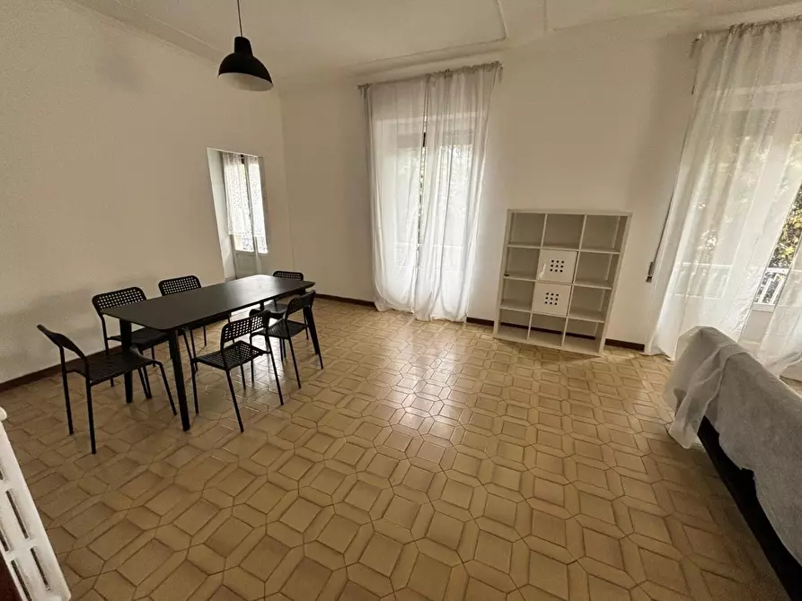 Immagine 3 di Appartamento in affitto  a Carrara