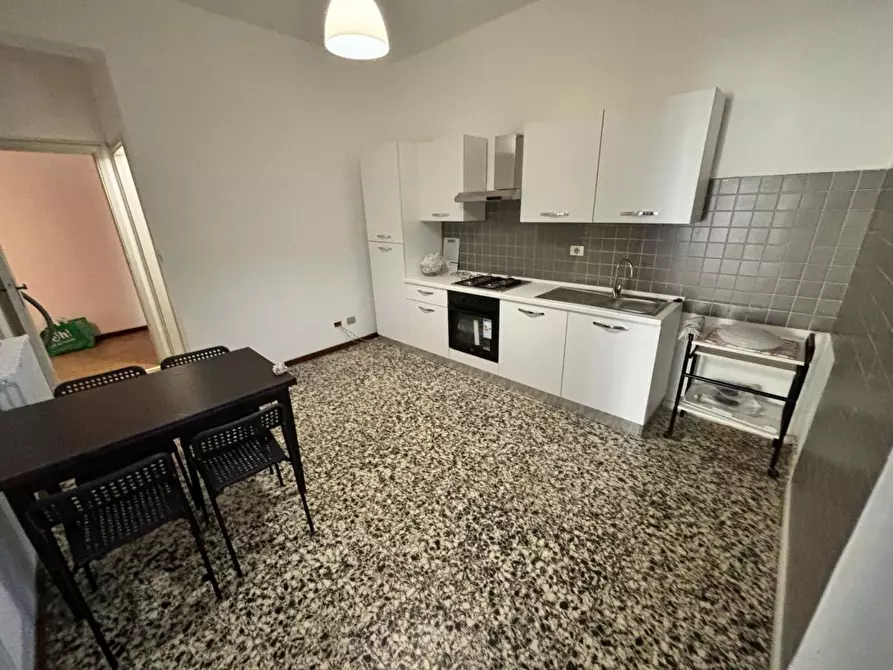 Immagine 1 di Appartamento in affitto  a Carrara