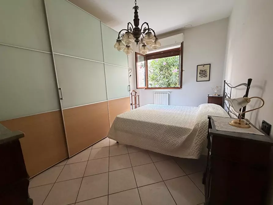 Immagine 6 di Appartamento in vendita  a Poggibonsi