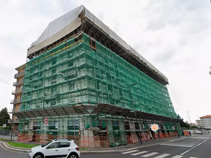 Immagine 1 di Appartamento in vendita  a Milano