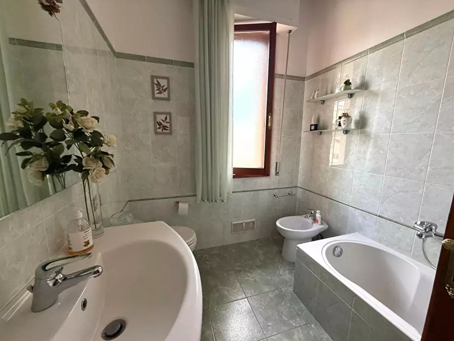 Immagine 21 di Appartamento in vendita  a Empoli
