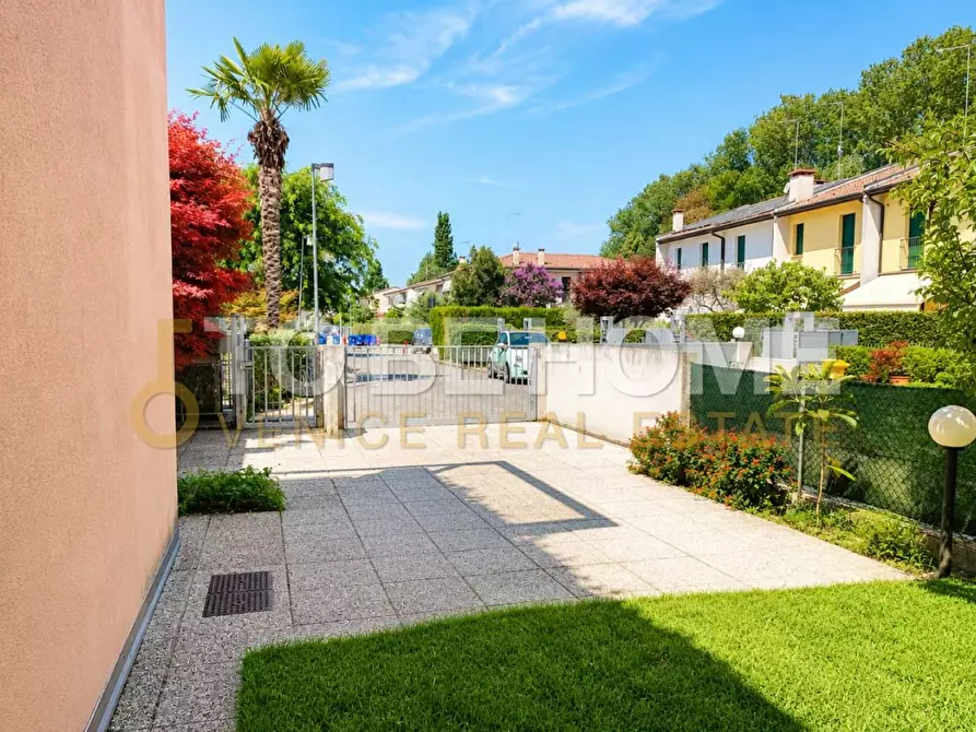 Immagine 16 di Villetta a schiera in vendita  a Treviso