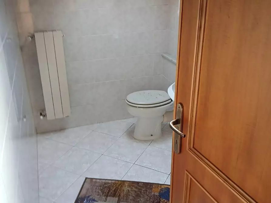 Immagine 9 di Appartamento in vendita  a Cecina