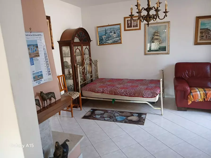 Immagine 2 di Appartamento in vendita  a Cecina