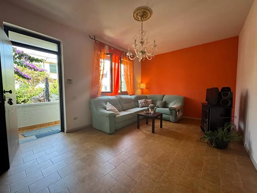 Immagine 37 di Villetta a schiera in vendita  a Viareggio