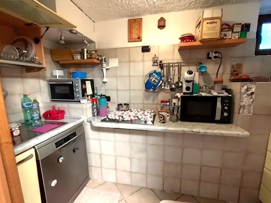 Immagine 21 di Casa indipendente in vendita  a Massa