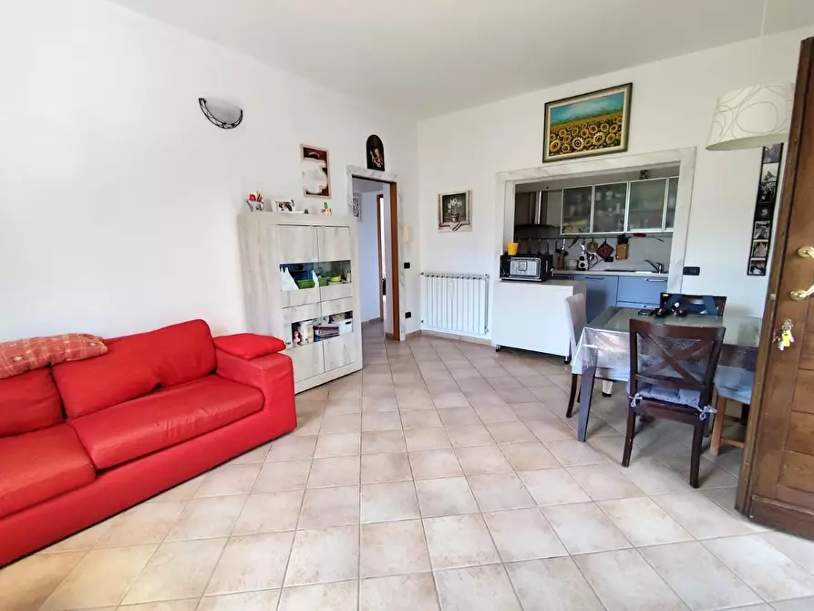 Immagine 5 di Casa indipendente in vendita  a Massa