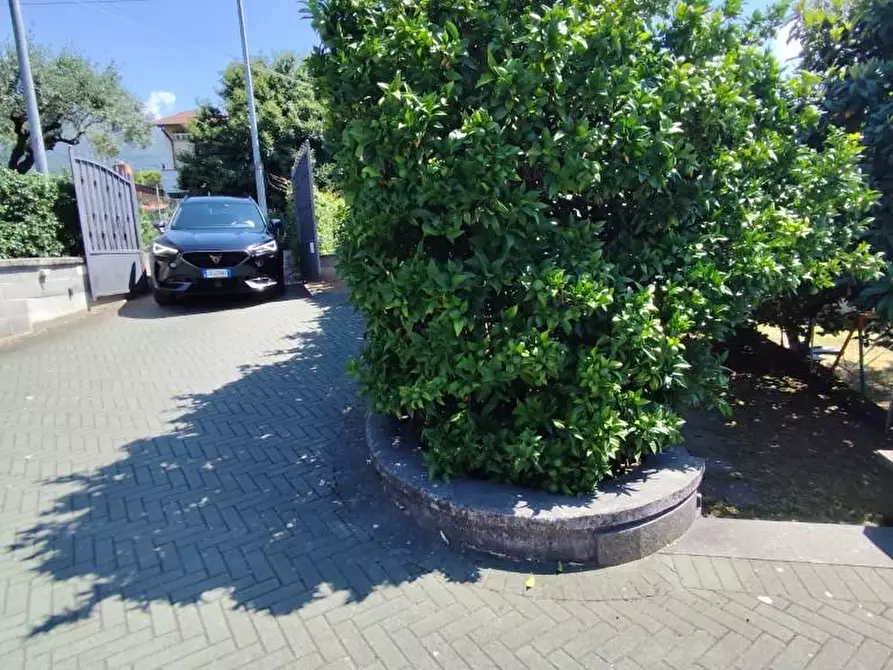 Immagine 30 di Casa indipendente in vendita  a Massa