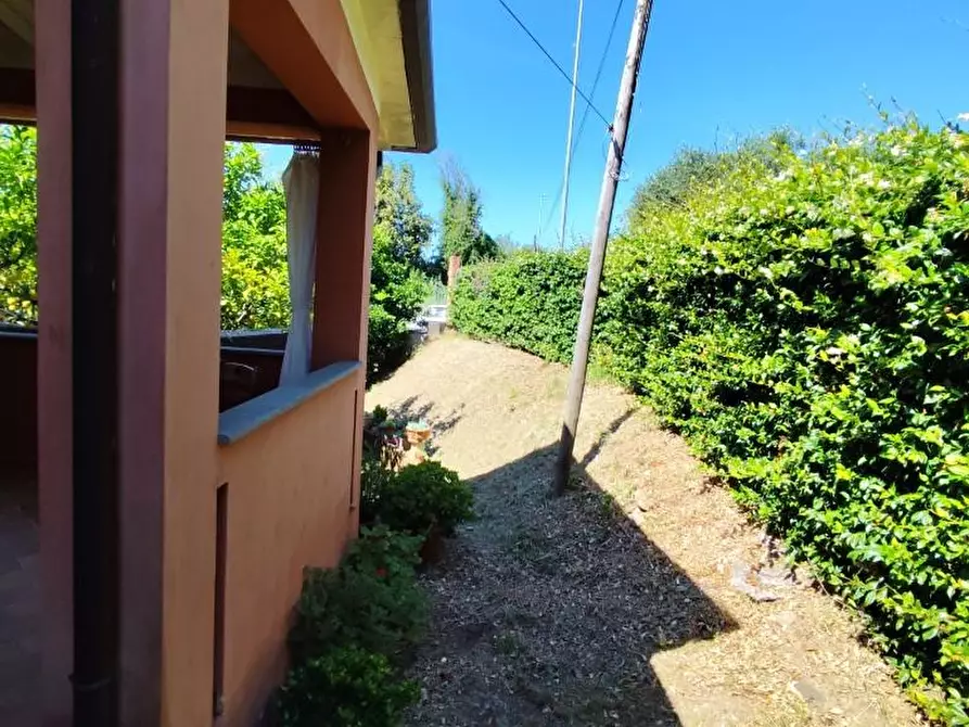 Immagine 20 di Casa indipendente in vendita  a Massa