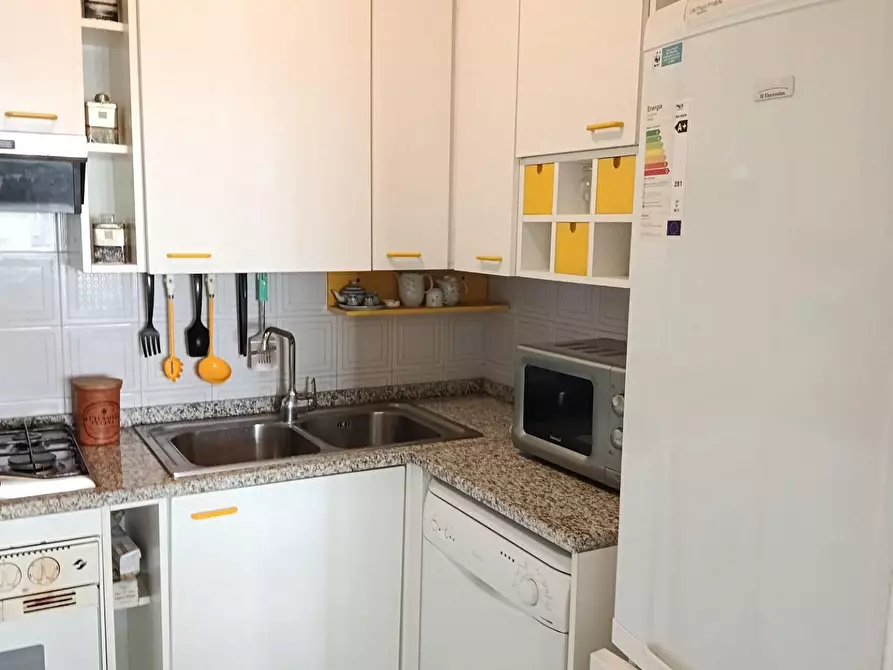 Immagine 13 di Appartamento in vendita  a Rosignano Marittimo