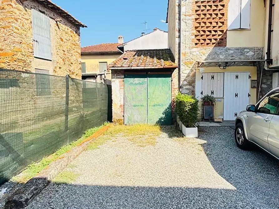 Immagine 35 di Terratetto in vendita  a Lucca