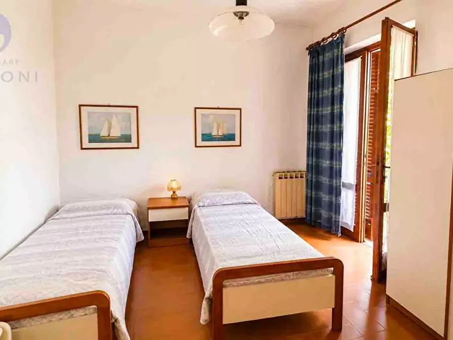 Immagine 12 di Casa bifamiliare in vendita  a Pietrasanta